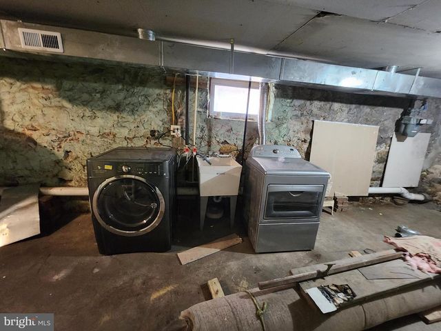 707 N LONGWOOD ST, Baltimore, MD 21216