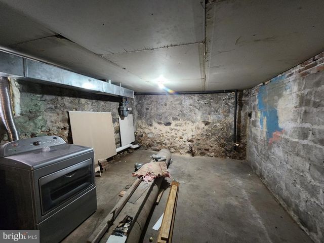 707 N LONGWOOD ST, Baltimore, MD 21216