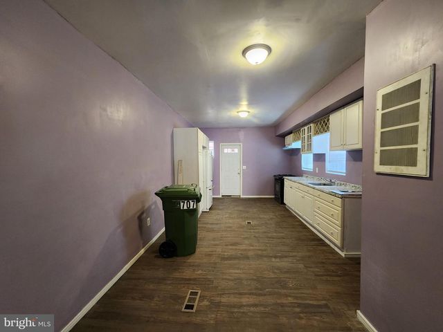 707 N LONGWOOD ST, Baltimore, MD 21216