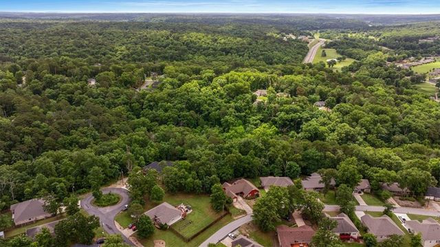 5 Kinver Lane, Bella Vista, AR 72714