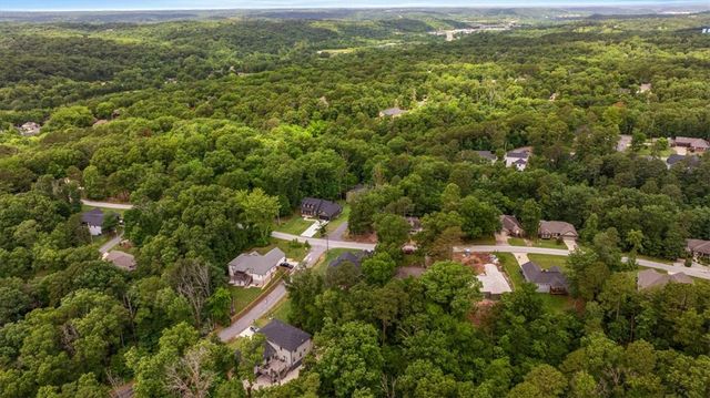 5 Kinver Lane, Bella Vista, AR 72714