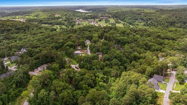 5 Kinver Lane, Bella Vista, AR 72714