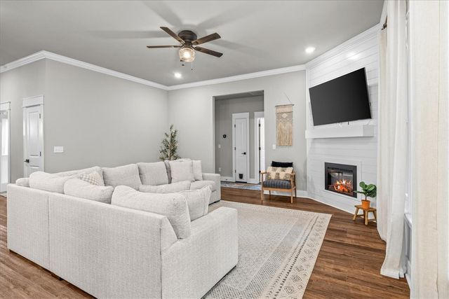 5 Kinver Lane, Bella Vista, AR 72714