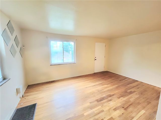 1152 Woodbine St, Stanton Heights, PA 15201