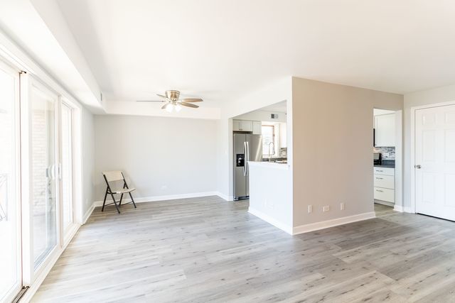 6154 W 63RD Street 3W, Chicago, IL 60638