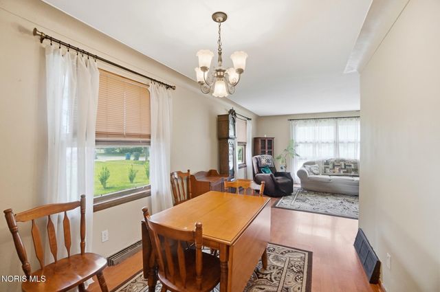 116 Frazee Avenue, Bowling Green, OH 43402