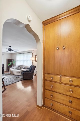 116 Frazee Avenue, Bowling Green, OH 43402