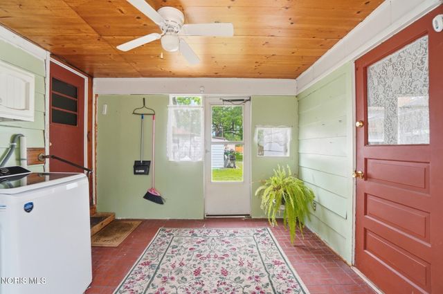 116 Frazee Avenue, Bowling Green, OH 43402