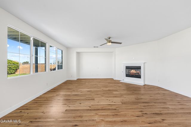 5101 Meadowsweet Drive, Palmdale, CA 93551