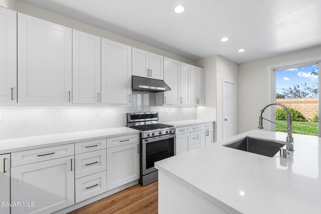 5101 Meadowsweet Drive, Palmdale, CA 93551