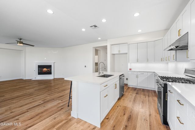 5101 Meadowsweet Drive, Palmdale, CA 93551