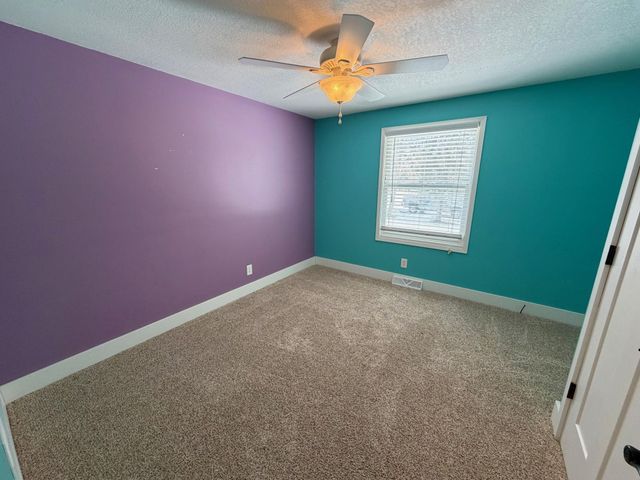 809 11th Avenue SE, Roseau, MN 56751