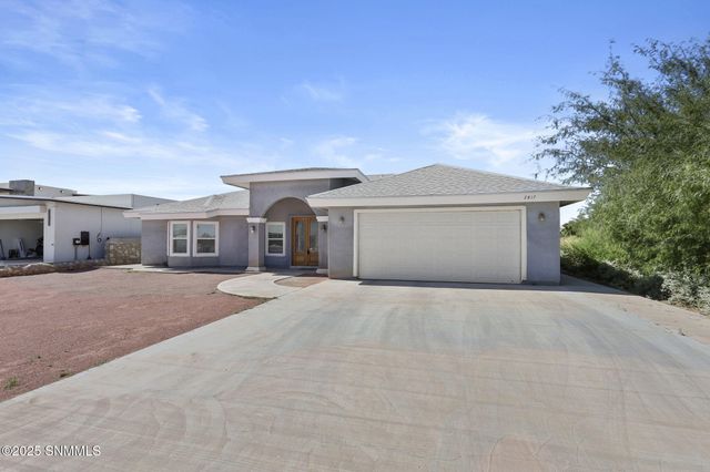 2817 Girl Scout Lane, Sunland Park, NM 88063