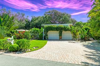 6343 HOLLYWOOD BOULEVARD, Sarasota, FL 34231