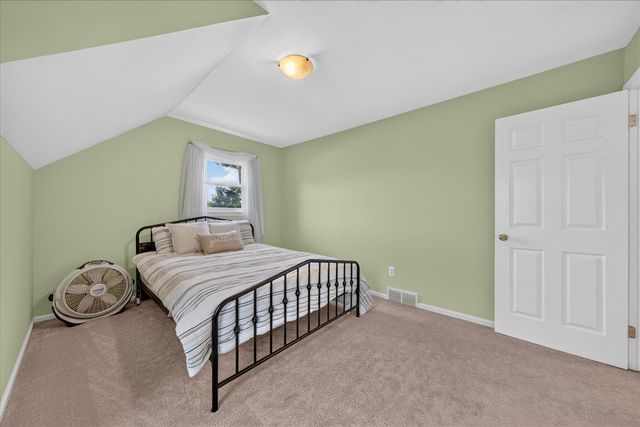 7234 Linden Road, Fenton, MI 48430