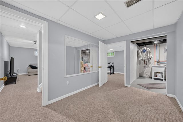 7234 Linden Road, Fenton, MI 48430
