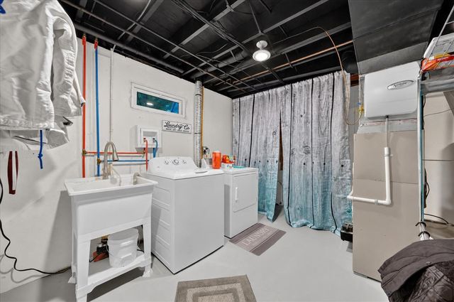7234 Linden Road, Fenton, MI 48430