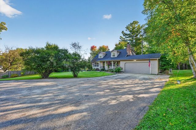 7234 Linden Road, Fenton, MI 48430