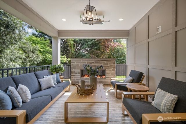 12112 94th Place NE, Kirkland, WA 98034