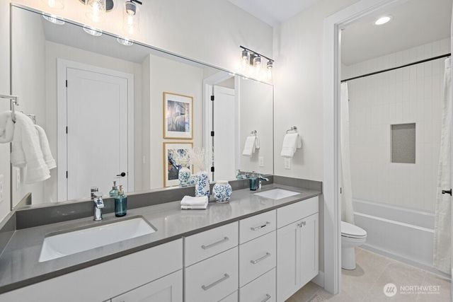 12112 94th Place NE, Kirkland, WA 98034