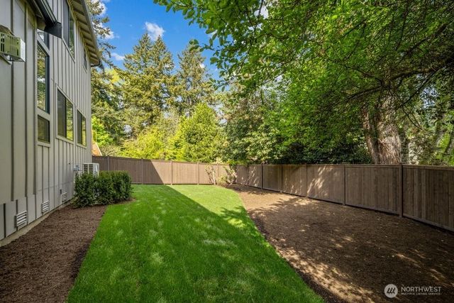 12112 94th Place NE, Kirkland, WA 98034