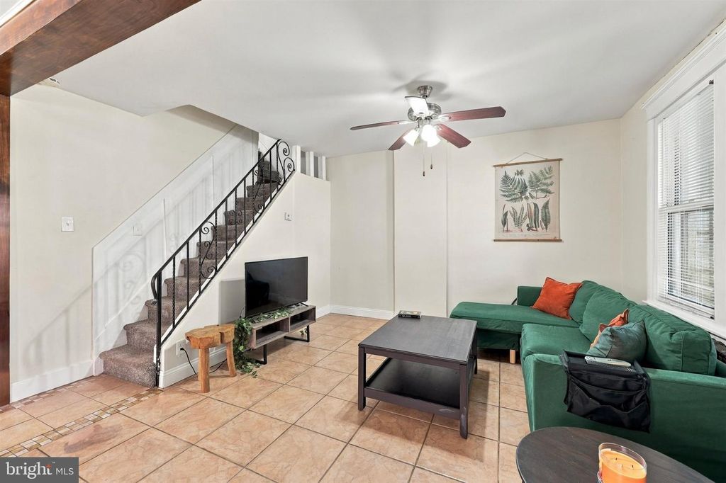 1424 JUNIPER ST, NORRISTOWN, PA 19401 — photo 4