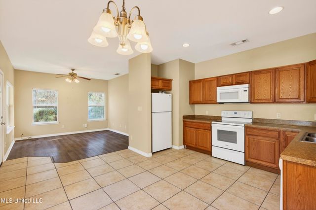 6225 E Newton Street, 6225, Bay Saint Louis, MS 39520