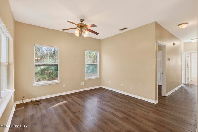 6225 E Newton Street, 6225, Bay Saint Louis, MS 39520