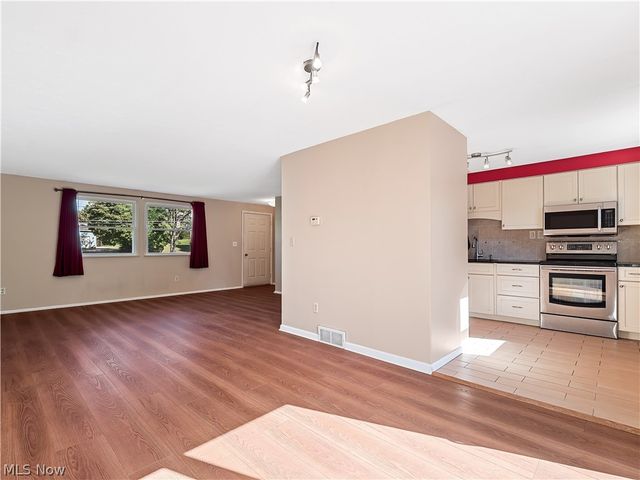 9581 Tilby Road, North Royalton, OH 44133