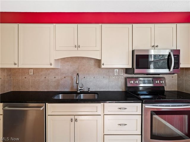 9581 Tilby Road, North Royalton, OH 44133