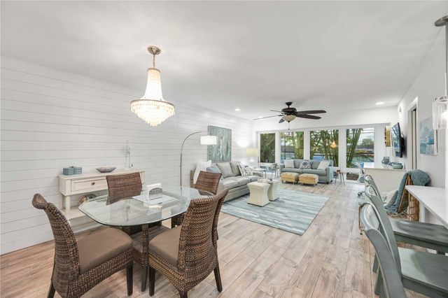 1166 W PEPPERTREE DRIVE 112D, Sarasota, FL 34242