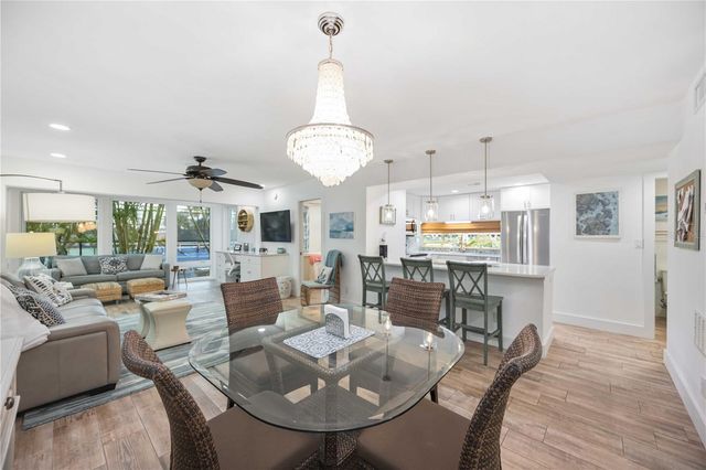 1166 W PEPPERTREE DRIVE 112D, Sarasota, FL 34242