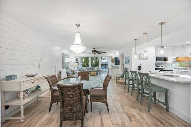 1166 W PEPPERTREE DRIVE 112D, Sarasota, FL 34242