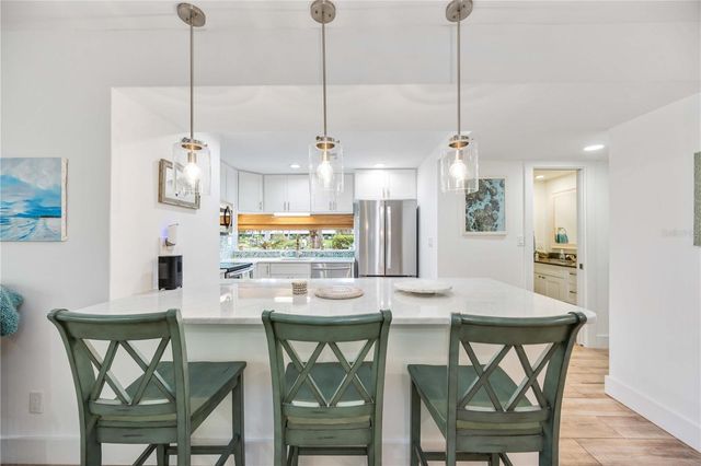 1166 W PEPPERTREE DRIVE 112D, Sarasota, FL 34242