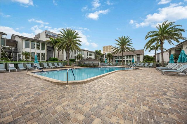 1166 W PEPPERTREE DRIVE 112D, Sarasota, FL 34242