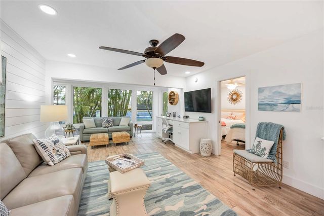 1166 W PEPPERTREE DRIVE 112D, Sarasota, FL 34242