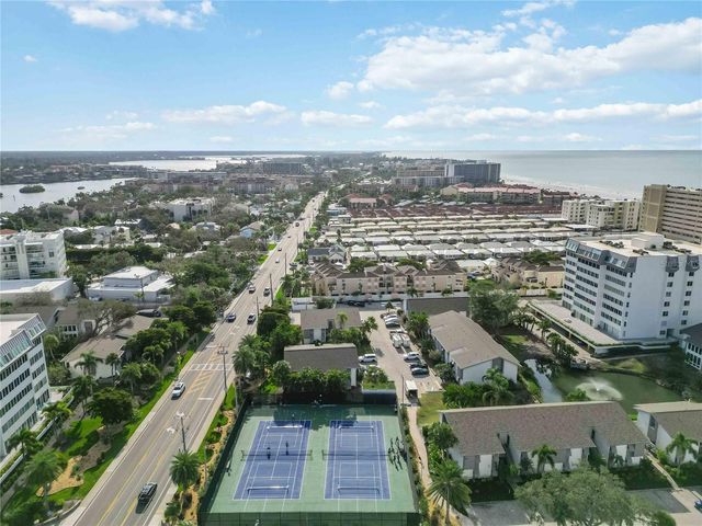 1166 W PEPPERTREE DRIVE 112D, Sarasota, FL 34242