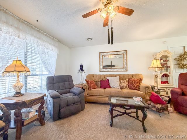 1205 Jay Lane, Tahlequah, OK 74464