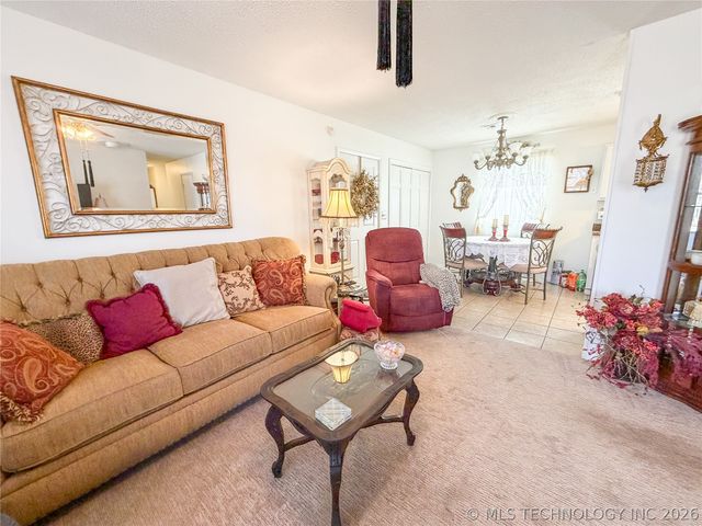 1205 Jay Lane, Tahlequah, OK 74464