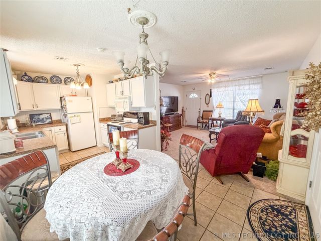 1205 Jay Lane, Tahlequah, OK 74464