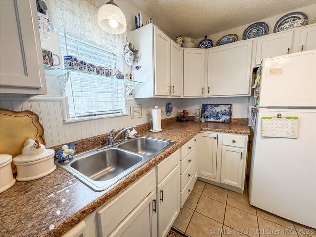 1205 Jay Lane, Tahlequah, OK 74464