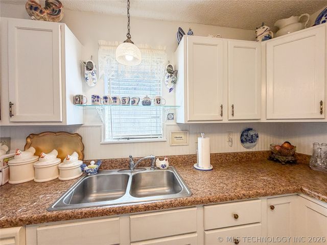 1205 Jay Lane, Tahlequah, OK 74464