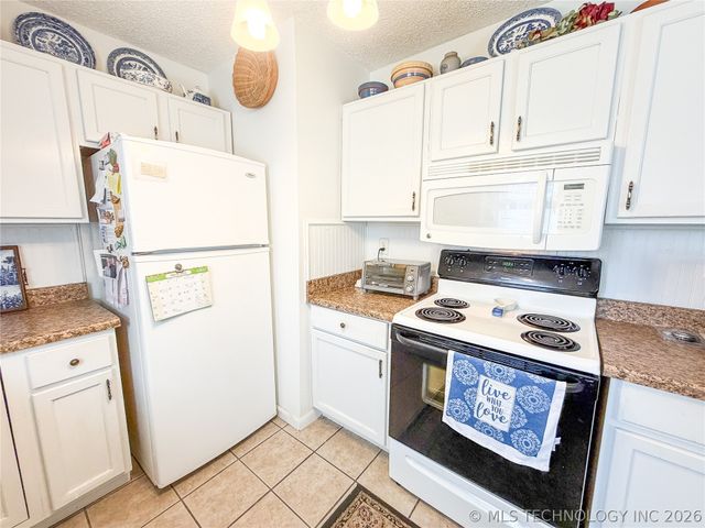 1205 Jay Lane, Tahlequah, OK 74464