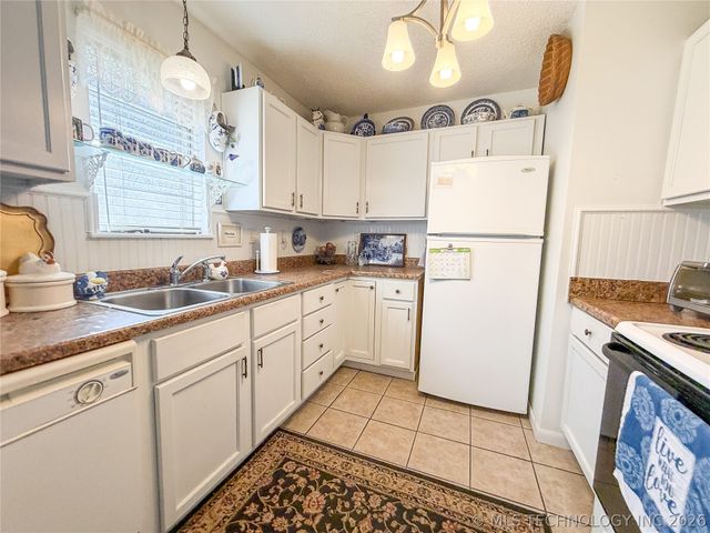 1205 Jay Lane, Tahlequah, OK 74464