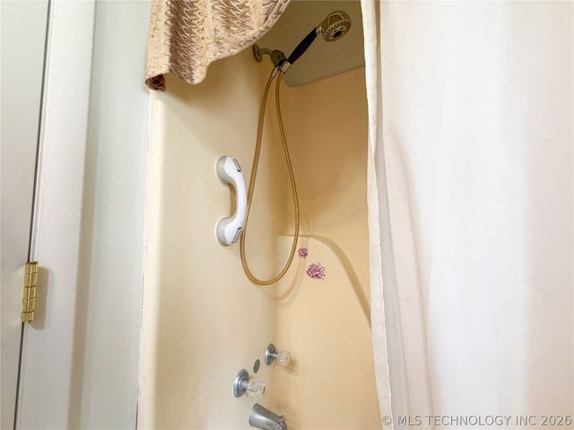 1205 Jay Lane, Tahlequah, OK 74464