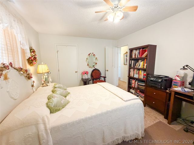 1205 Jay Lane, Tahlequah, OK 74464