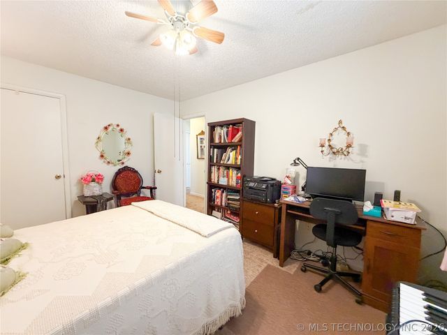 1205 Jay Lane, Tahlequah, OK 74464