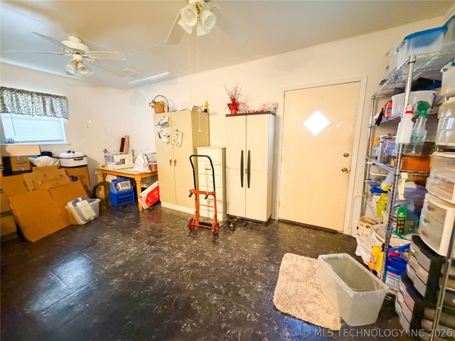 1205 Jay Lane, Tahlequah, OK 74464