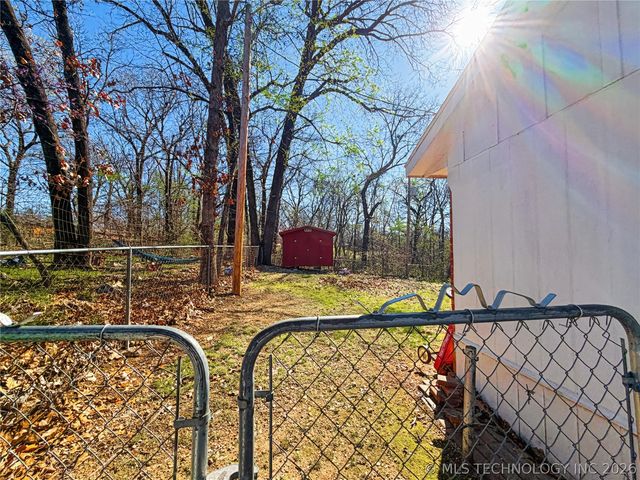 1205 Jay Lane, Tahlequah, OK 74464