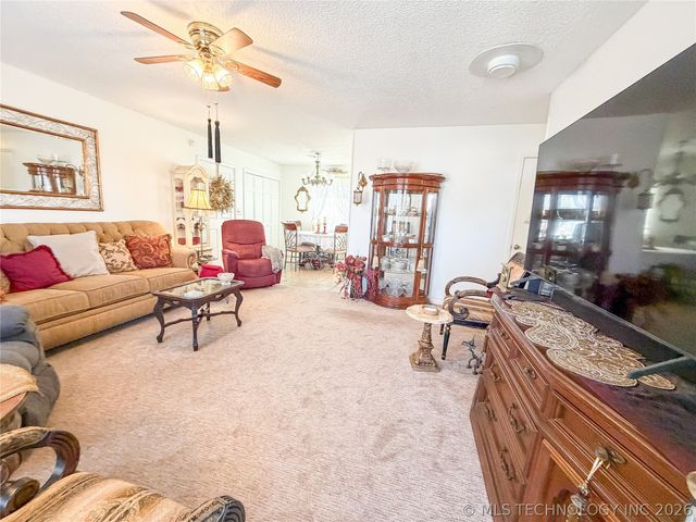 1205 Jay Lane, Tahlequah, OK 74464